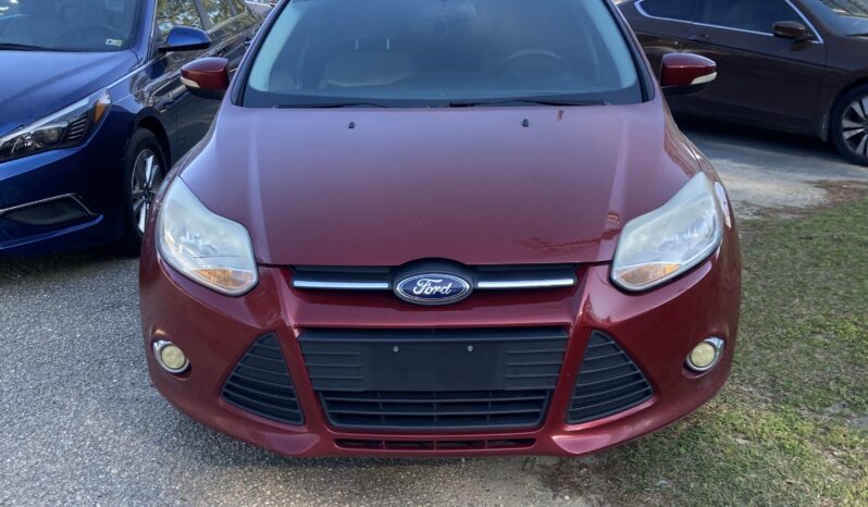 2013 Ford Focus Red full