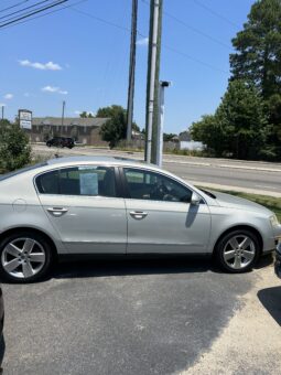 2009 Volkswagen Passat full