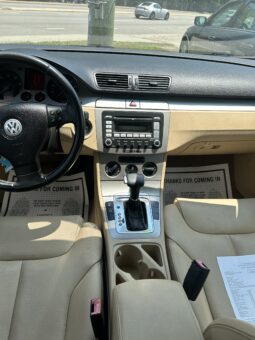 2009 Volkswagen Passat full