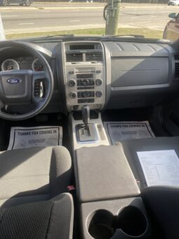 2010 Ford Escape full