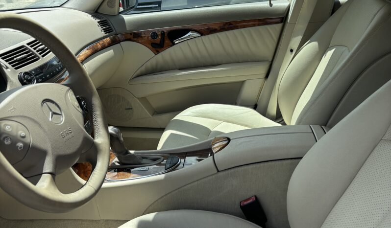 2005 Mercedes Benz E500 full