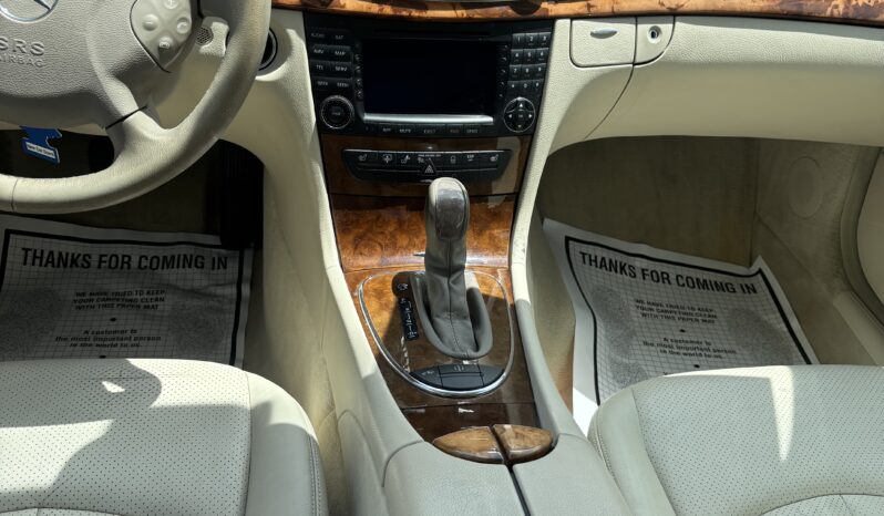 2005 Mercedes Benz E500 full