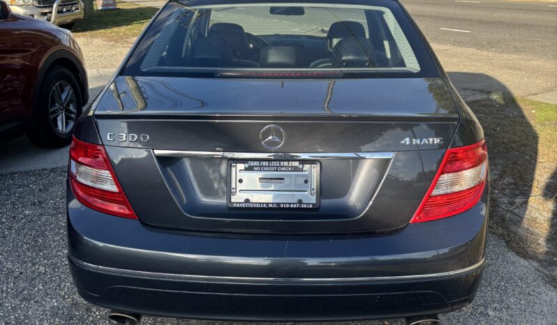 2011 Mercedes a Benz C300 full