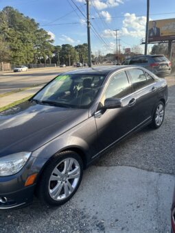 2011 Mercedes a Benz C300 full