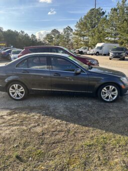 2011 Mercedes a Benz C300 full