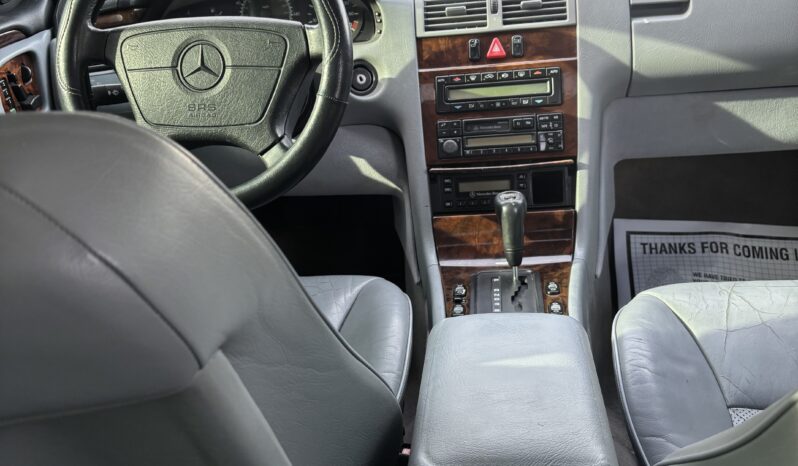 1996Mercedes Benz e320 full