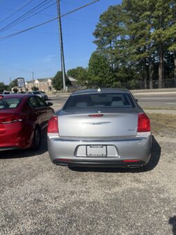 2015 Chrysler 300 full