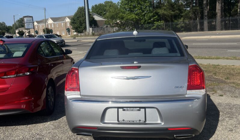 2015 Chrysler 300 full