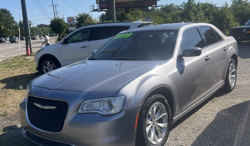 2015 Chrysler 300 full