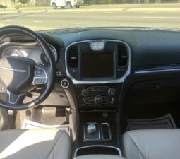2015 Chrysler 300 full