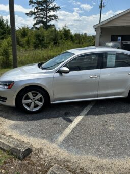 2012 Volkswagen Passat full