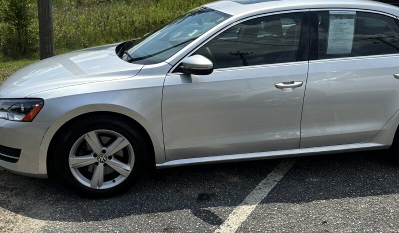 2012 Volkswagen Passat full