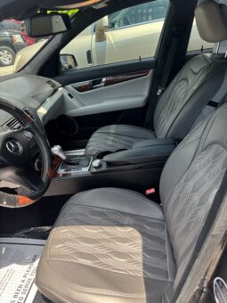 2011 Mercedes Benz C300 full