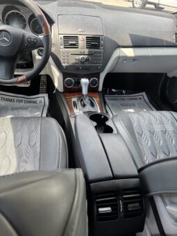 2011 Mercedes Benz C300 full